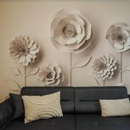 The Urban Oasis Apartment Bucharest