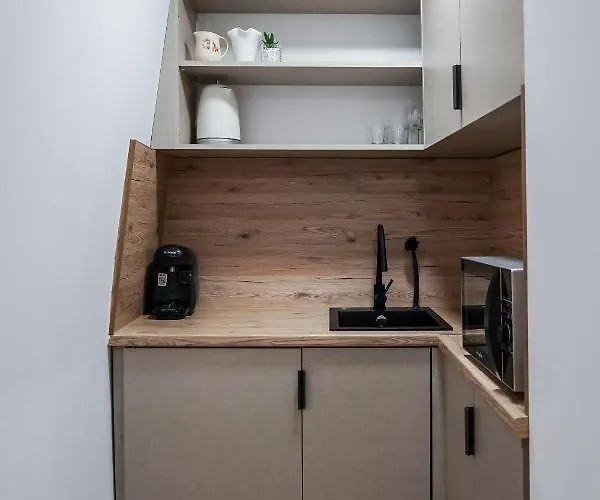 The Urban Oasis * בוקרשט